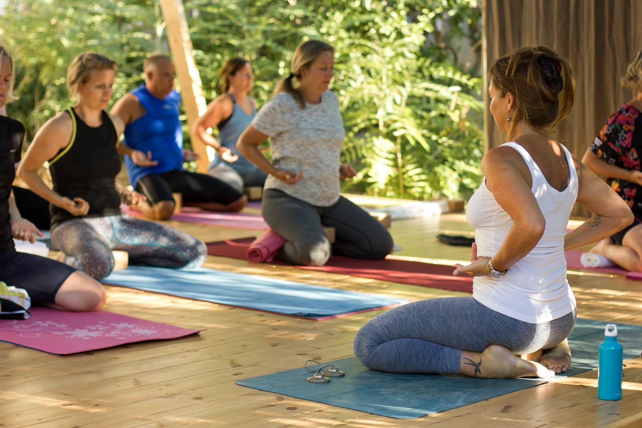 Yin Yoga retreats 🧘 Eksklusiv Yogarejse til udlandet